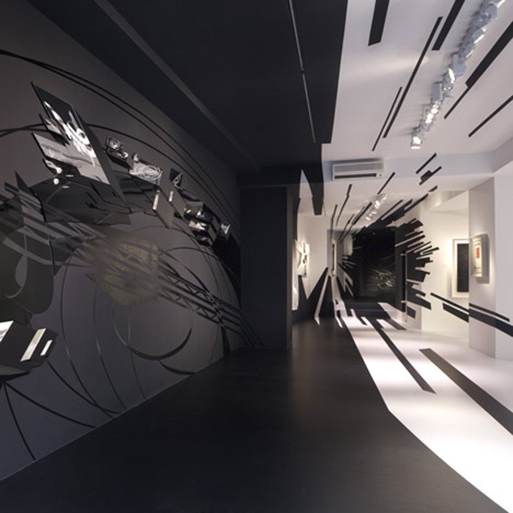 Zaha Hadid  -  Ausstellung "Suprematism" in der Galerie Gmurzynska, Schweiz