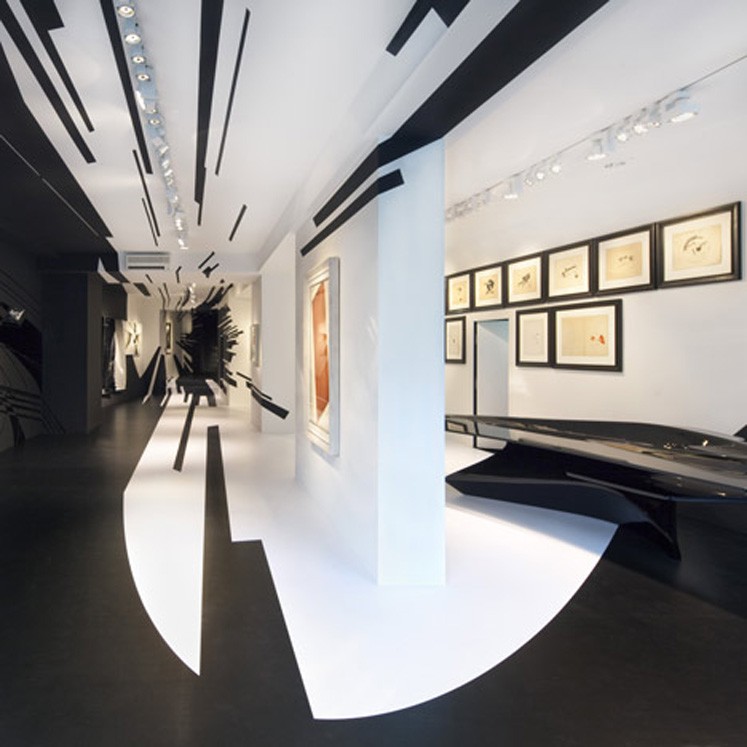 Zaha Hadid  -  Ausstellung "Suprematism" in der Galerie Gmurzynska, Schweiz