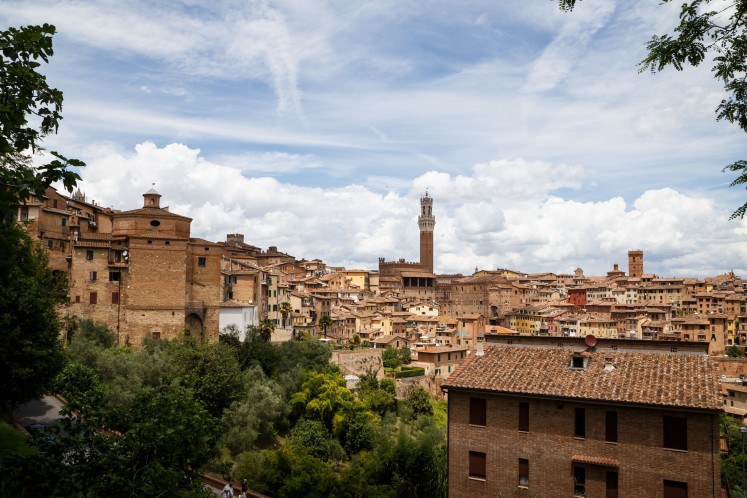 Wie aus dem Malkasten - Siena natur, Siena gebrannt. Die berühmte Erde um Siena ist eines der frühesten Pigmente die benutzt wurden.