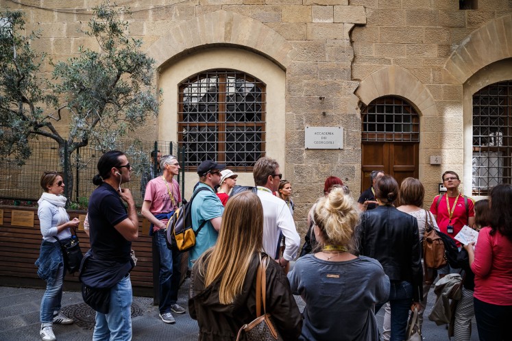 Vor der Accademia dei Georgofili in Florenz