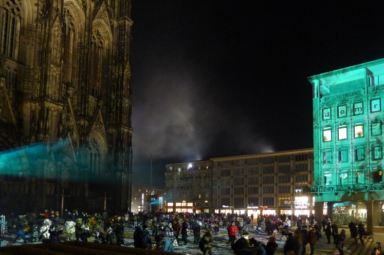 Publikumsmagnet auch außerhalb der Messehallen: die Lichtinstallation des Künstlers Philipp Geist im Herzen der Altstadt.